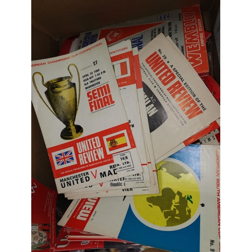 72 - A selection of 1960's/70's MUFC programmes, European cup final