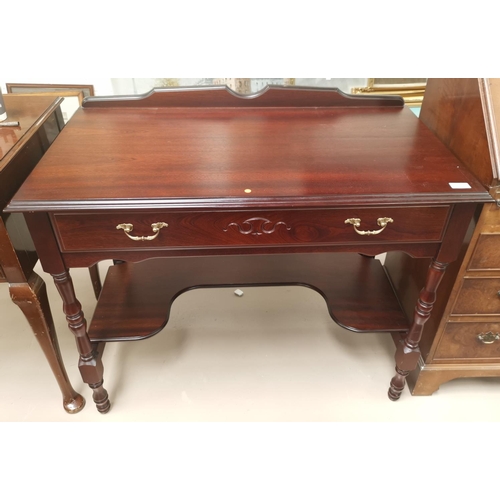 488 - A mahogany reproduction side/writing table