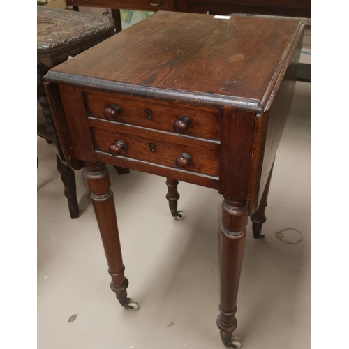 507 - A 19th century oak dwarf Pembroke/work table