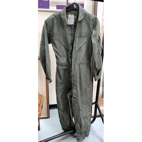 60H - An American military flying jump suit
36 Small