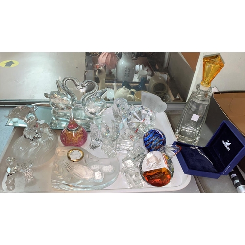 260 - A selection of Swarovski and similar ornamental glassware