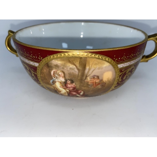 179 - A Vienna porcelain covered bowl with reserve polychrome vignettes depicting bower scenes:  Jupiter &... 
