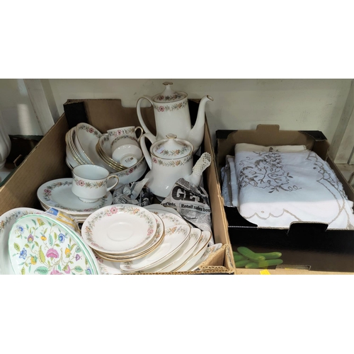 42 - A Paragon Belinda part dinner/tea and coffee service and a collection of lace table linen