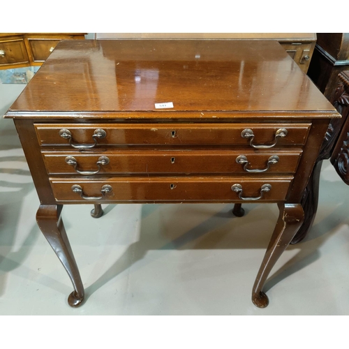 541 - A Georgian style mahogany occasional table/canteen box by Mappin &  Webb, with 3 fitted drawers, on ... 
