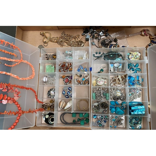 364 - A selection of costume jewellery, etc.