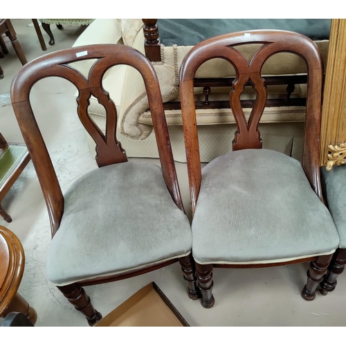 559A - A Victorian set of 6 balloon back dining chairs on turned legs, in smoky blue; a pair of similar spo... 