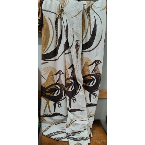 114 - A pair of 1970's bird print linen curtains 250 drop x 210 cm