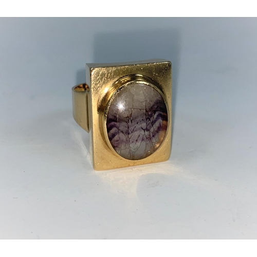 368 - A heavy modern 9 carat hallmarked gold rectangular ring set with oval Blue John, size O, 10.6gm