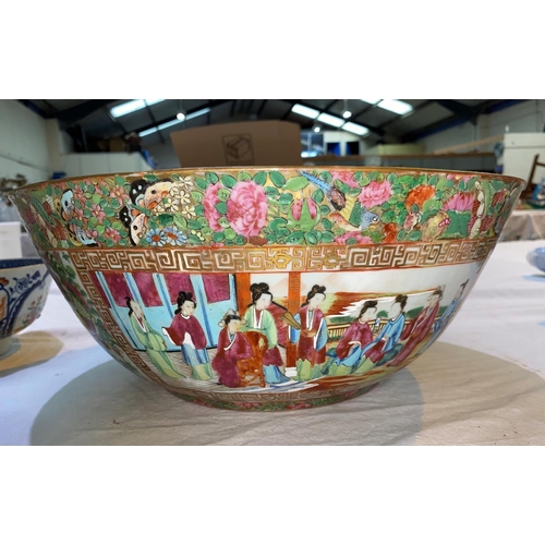 280 - A large famille verte Chinese bowl decorated with traditional panels, diameter 38cm; another Chinese... 