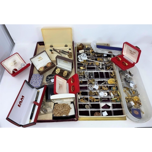 330 - A large selection of gents cufflinks, boxed and loose; etc.
