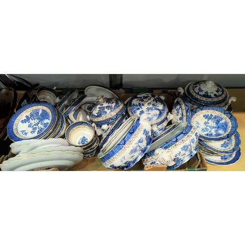 38 - A selection of Booths 'Old Willow' dinnerware with 5 tureens