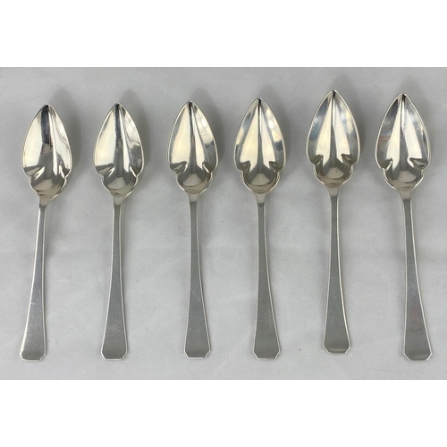 308 - 6 silver grapefruit spoons, 4,25oz. (133gm)