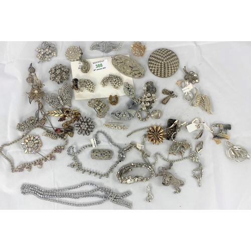 388 - A selection of vintage and other diamante costume jewellery