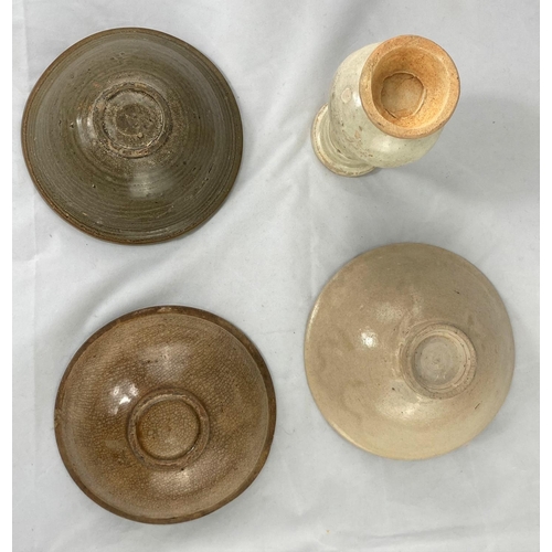 160 - Three Chinese bowls, 1  crackle glaze with diameter 16cm, and a similar glazed vase