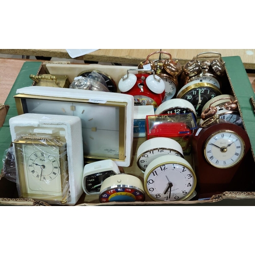 31 - A large selection of unused mantel/alarm clocks