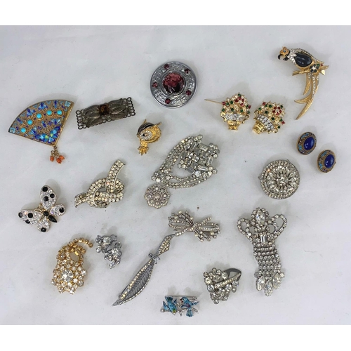 346 - A selection of jewellery:  diamanté; other coloured stone; decorative enamel; etc.