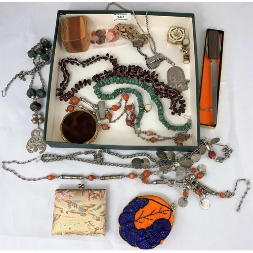 347 - A selection of necklaces; pendants and costume jewellery