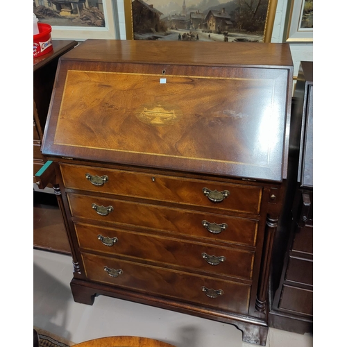 678 - A Georgian style crossbanded mahogany fall front bureau with Sheraton style inlay, 4 drawers, on bra... 