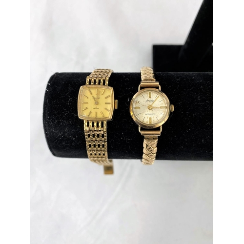 289 - A 9ct hallmarked gold ladies Accurist wristwatch on woven link bracelet, in original box with receip... 