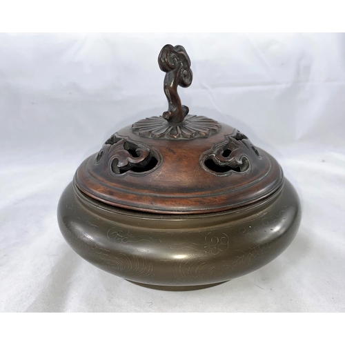 175A - A Chinese bronze censer with white metal decoration of dragons, 6 character mark to base and a carve... 