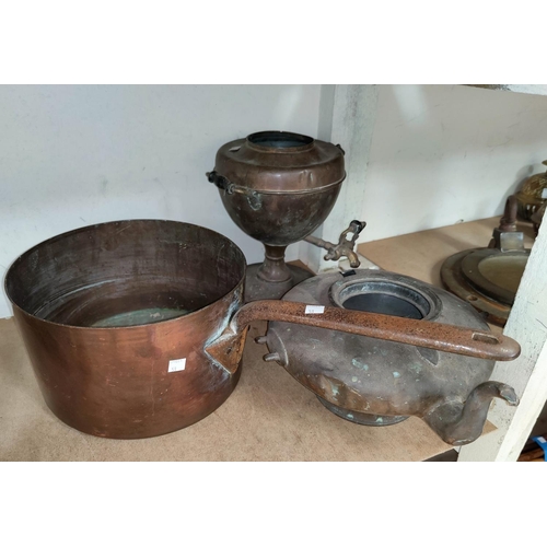 53 - A large 19th century copper pan, kettle (a.f) and tea urn (no lid)