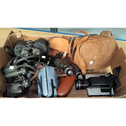 76 - A selection of vintage cameras; binoculars; etc.