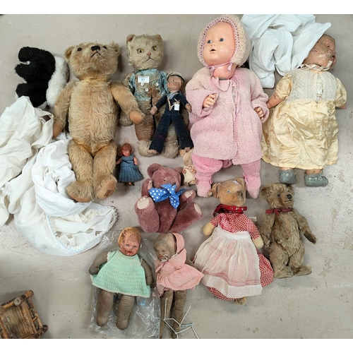 83 - A selection of vintage soft toys