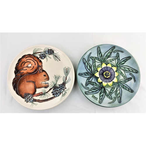 2 - 2 Moorcroft Ltd edition year plates 1992 406/500/with cert; 1995 452/500 (with cert)