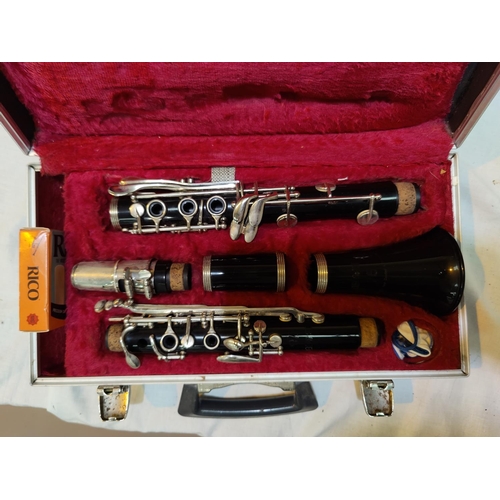 550a - A B&H 78 clarinet in hard carry case