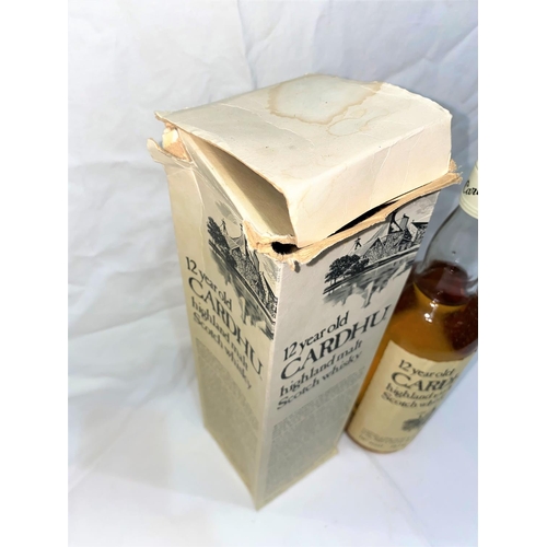 527 - An originally boxed bottle of 12 year old 'Cardhu' Highland Malt whisky (box a.f.)