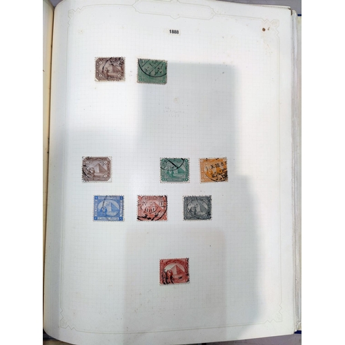 724 - A BRITISH COMMONWEALTH - a collection of stamps in loose-leaf albums