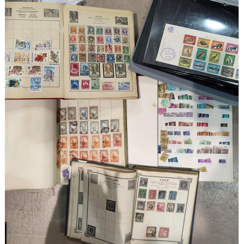769 - A selection of stamps in albums