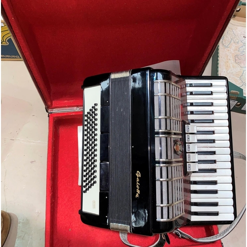 546 - An 80 base piano accordion by Galotta