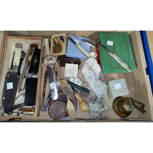 5 - A selection of pocket knives and other collectables