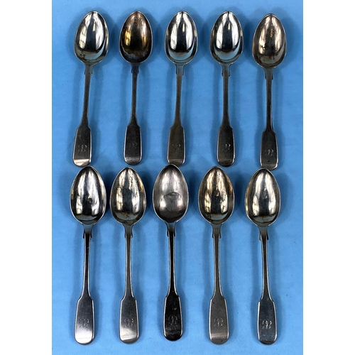 316 - A set of 12 silver teaspoons London 1869 8oz maker Stephen Smith