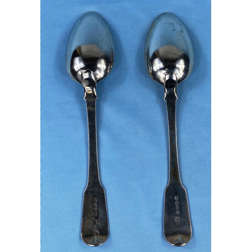 319 - A pair of hallmarked silver fiddle pattern tablespoons London 1820 4.7oz