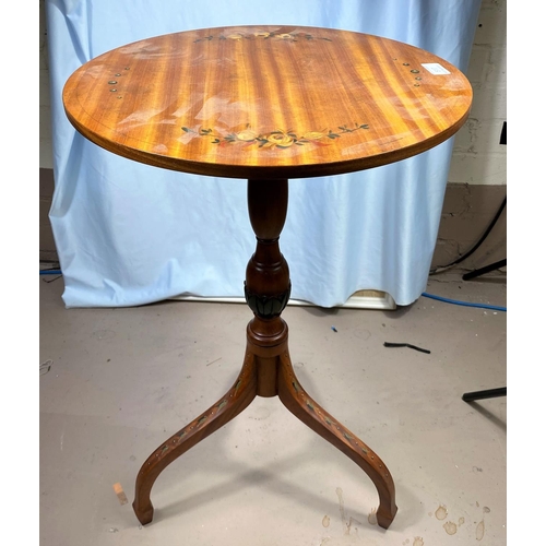 517 - An Edwardian satinwood occasional table with painted floral decoration, circular top on pedestal bas... 