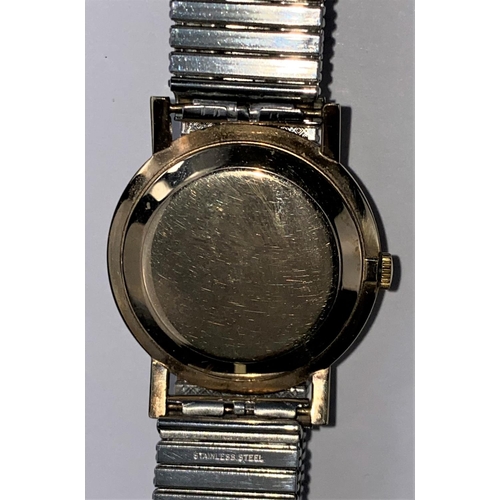 476 - A 1960's Tissot gent's mechanical wind dress wristwatch with 9ct gold case, later expanding wrist st... 