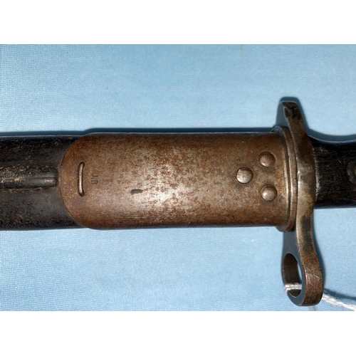 187 - A US Remington 1913 pattern bayonet with scabbard, blade stamped U.S. REMINGTON 1918, (blade 43cm)