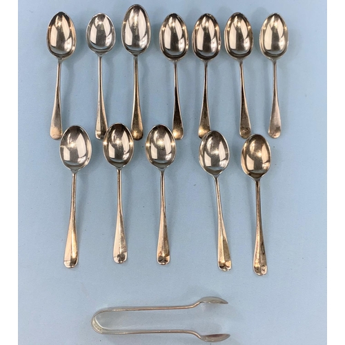 430 - A hallmarked silver set of 6 teaspoons and tongs, rat tail pattern, Sheffield 1918; a hallmarked sil... 