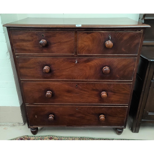 569 - A Victorian mahogany chest of 3 long and 2 short drawers, with knob handles