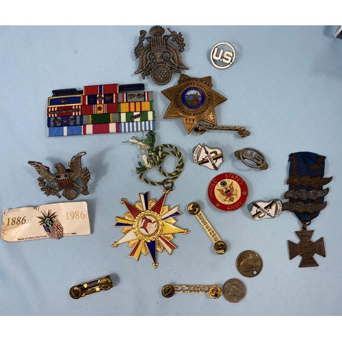 225 - A US patrolman star, other badges