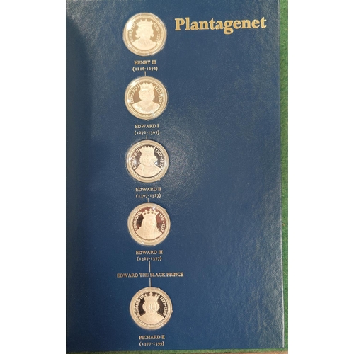 266 - THE KINGS and QUEENS COLLECTION Franklin Mint 1977, 43 silver medals each 16.5gm, in album (approx 2... 