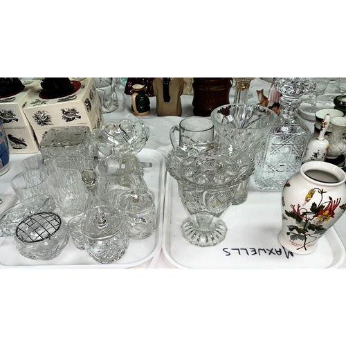 365a - A selection of decanters and glassware