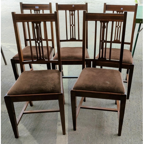 615a - A late 19th / early 20th century set of 5 mahogany chairs with boxwood inlay, pierced detail to the ... 