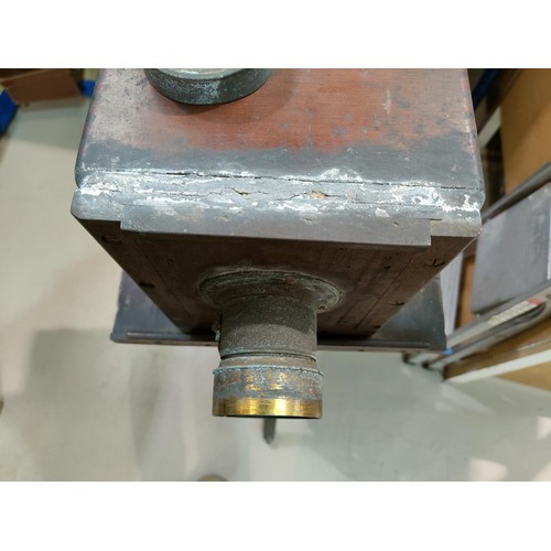 127 - A Victorian mahogany and brass large plate camera on stand (a.f.)