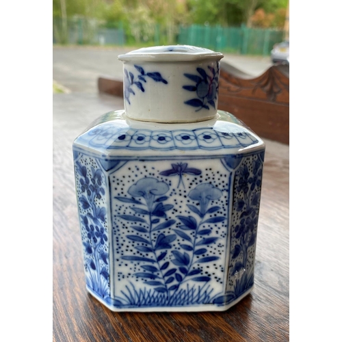 436 - A Chinese blue and white canted squared lidded tea caddy with floral decoration, height 12cm (good c... 