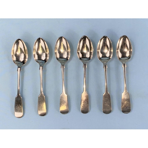 578A - A set of six monogrammed fiddle patterned teaspoons, Exeter 1877, 4oz, 120gm.