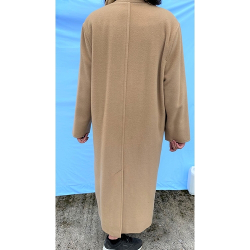 214 - A Marella g camel coat, 95% wool and 5% cashmere, (14/16)