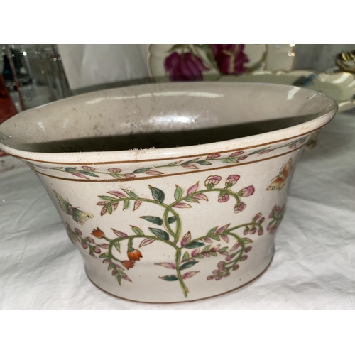 383 - A small modern crackle glaze planter in the Chinese manner; decorative china